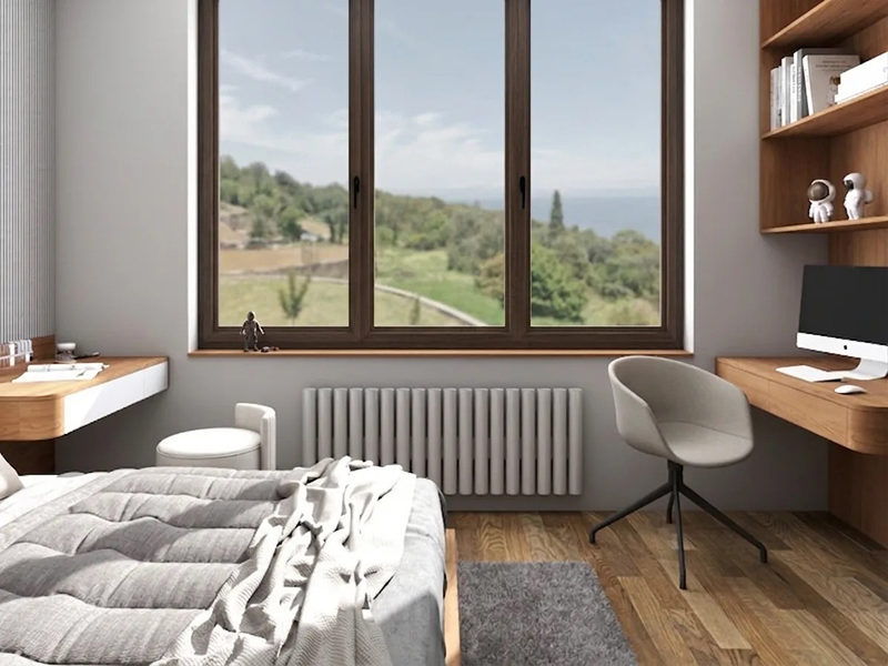 Радиатор Флэйт 500 под окном